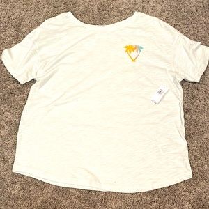 NEW- Old Navy T-shirt